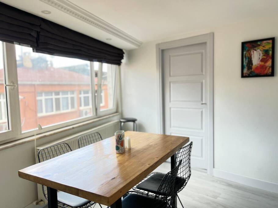 Wonder Homes- Spacious Dublex, 5br, 2ba, Terrace * Provincia di Istanbul